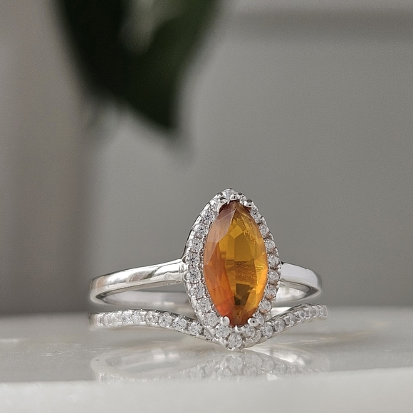 Marquise Style Citrine orange ring set, size 7, 925 Sterling silver - Picture 4 of 5